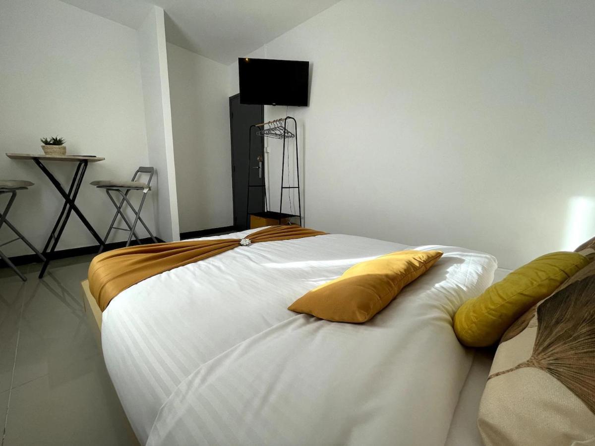 Appartement T4 Cosi: Tv Netflix Parking Монтелимар Экстерьер фото